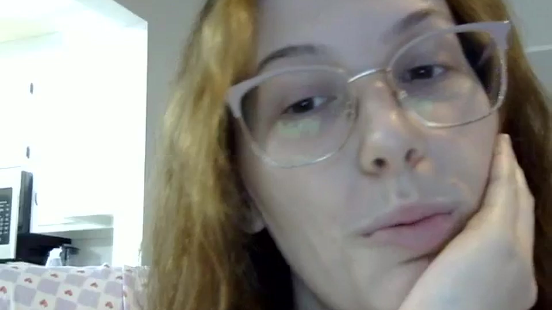 Gallery image thumbnail from luvbugv's myfreecams stream on, 12/10/2025, 01:51 image 4 of 20