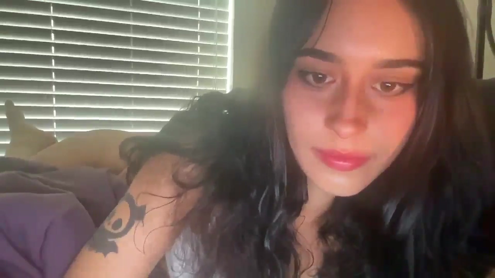Gallery image thumbnail from luxy4lyfe's myfreecams stream on, 06/22/2025, 17:48 image 2 of 20