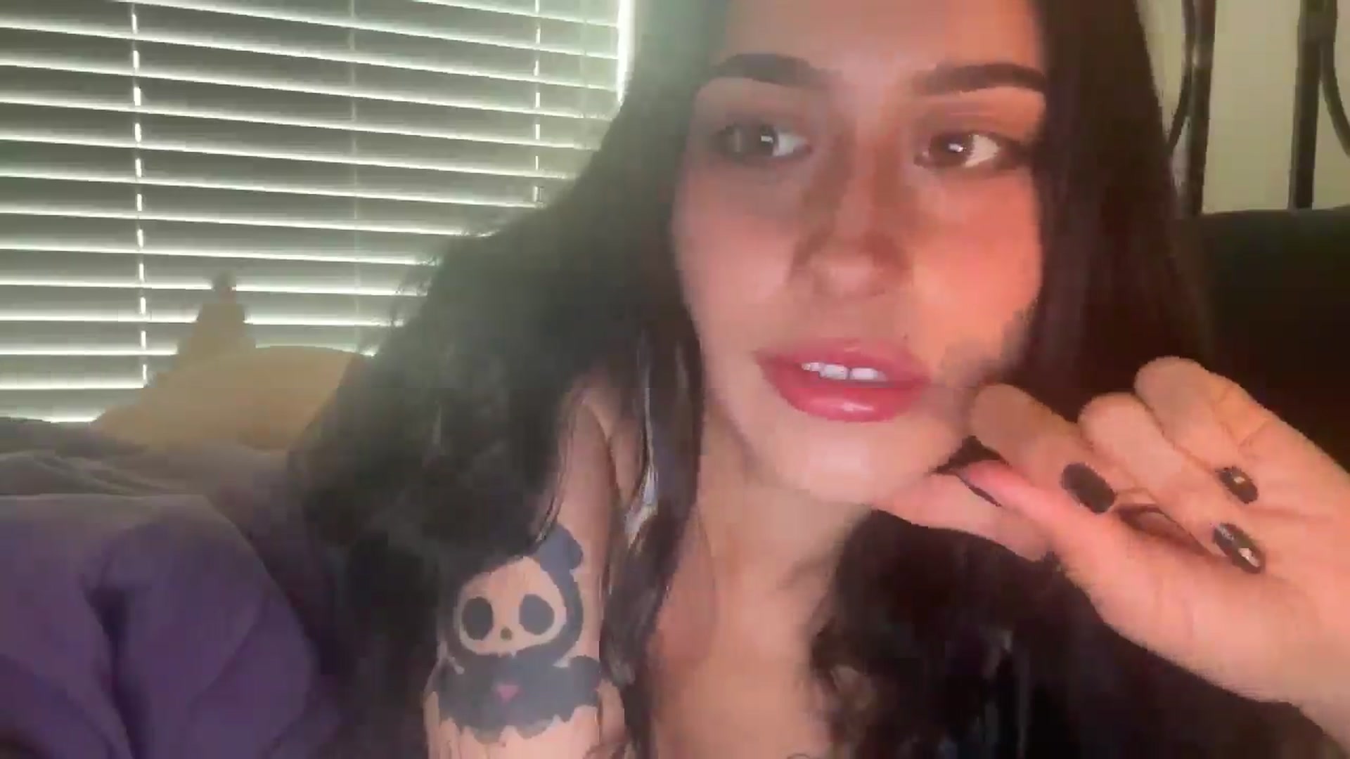 Gallery image thumbnail from luxy4lyfe's myfreecams stream on, 06/22/2025, 17:48 image 3 of 20