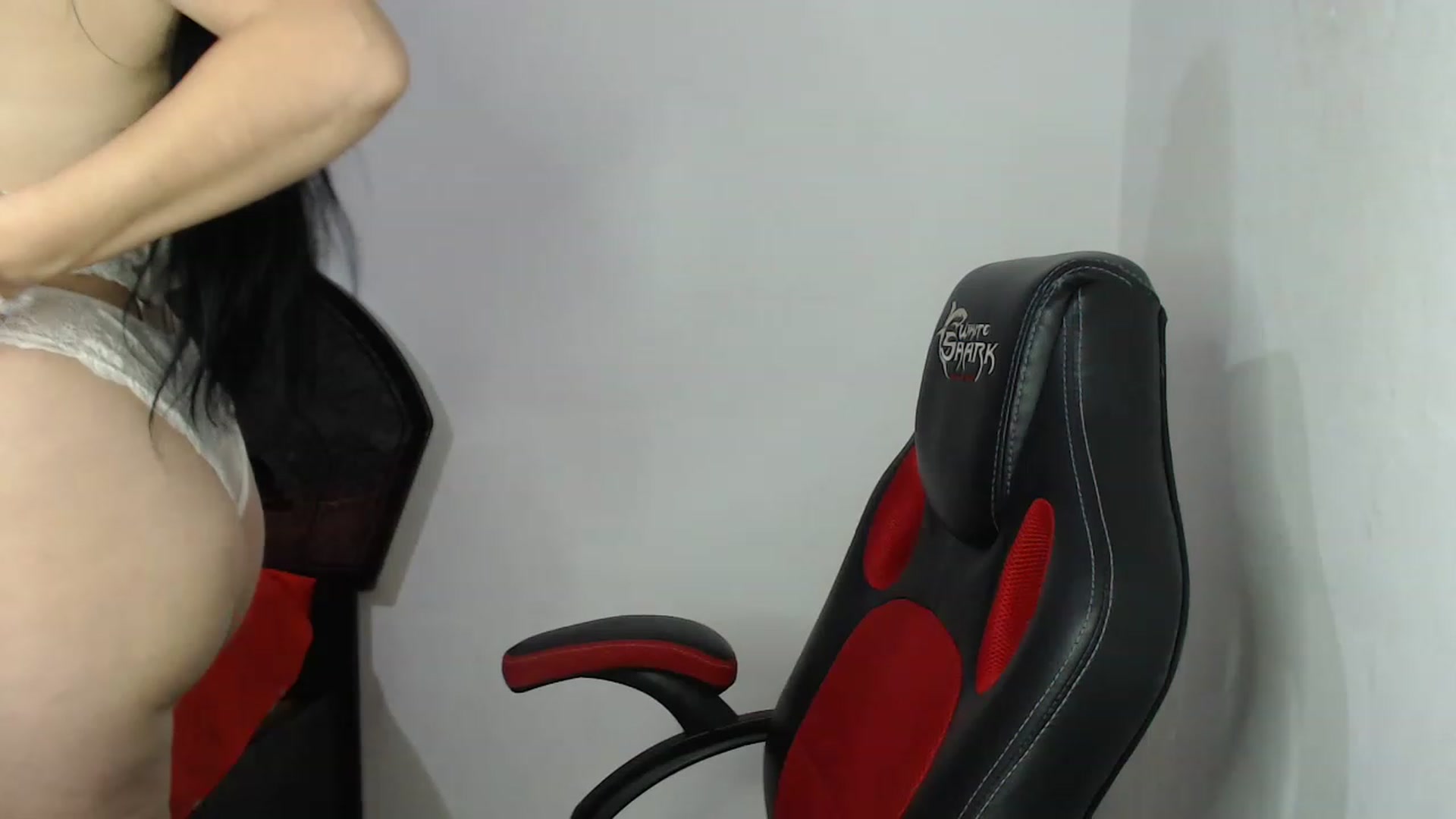 Gallery image thumbnail from lww_lww's myfreecams stream on, 11/18/2022, 14:57 image 18 of 20