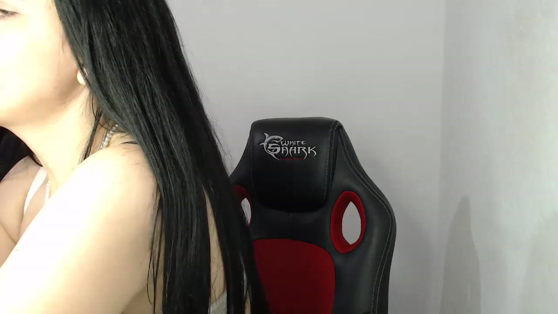 Gallery image thumbnail from lww_lww's myfreecams stream on, 11/18/2022, 14:57 image 8 of 20