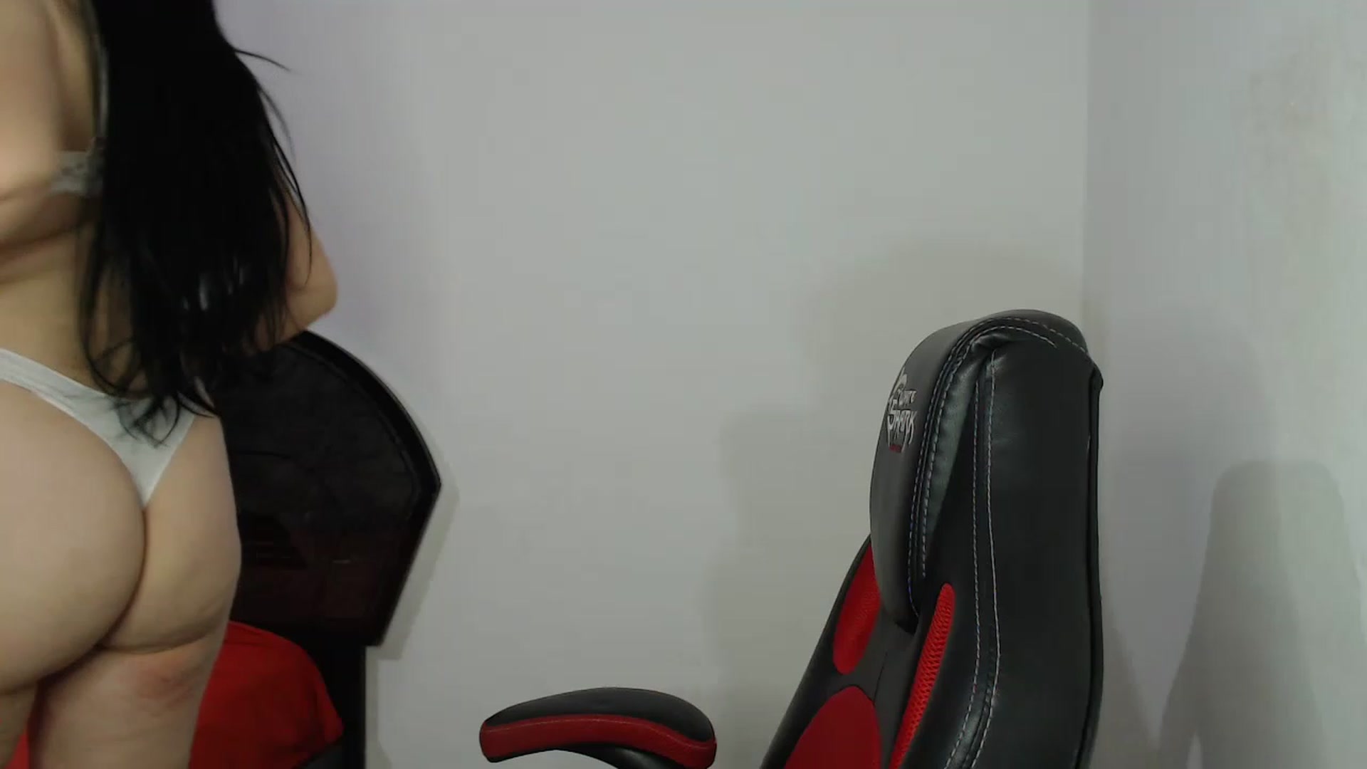 Gallery image thumbnail from lww_lww's myfreecams stream on, 11/19/2022, 16:09 image 20 of 20