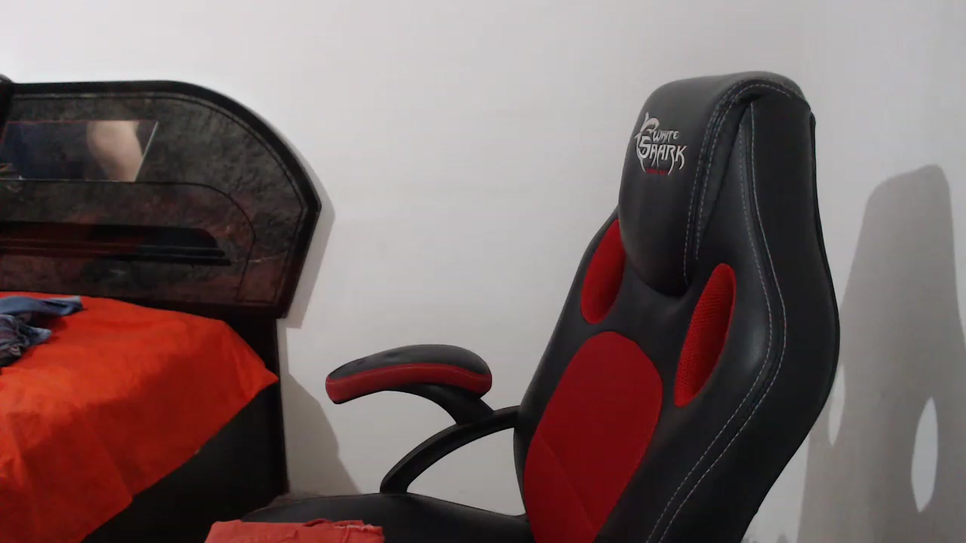 Gallery image thumbnail from lww_lww's myfreecams stream on, 11/22/2022, 11:58 image 9 of 20