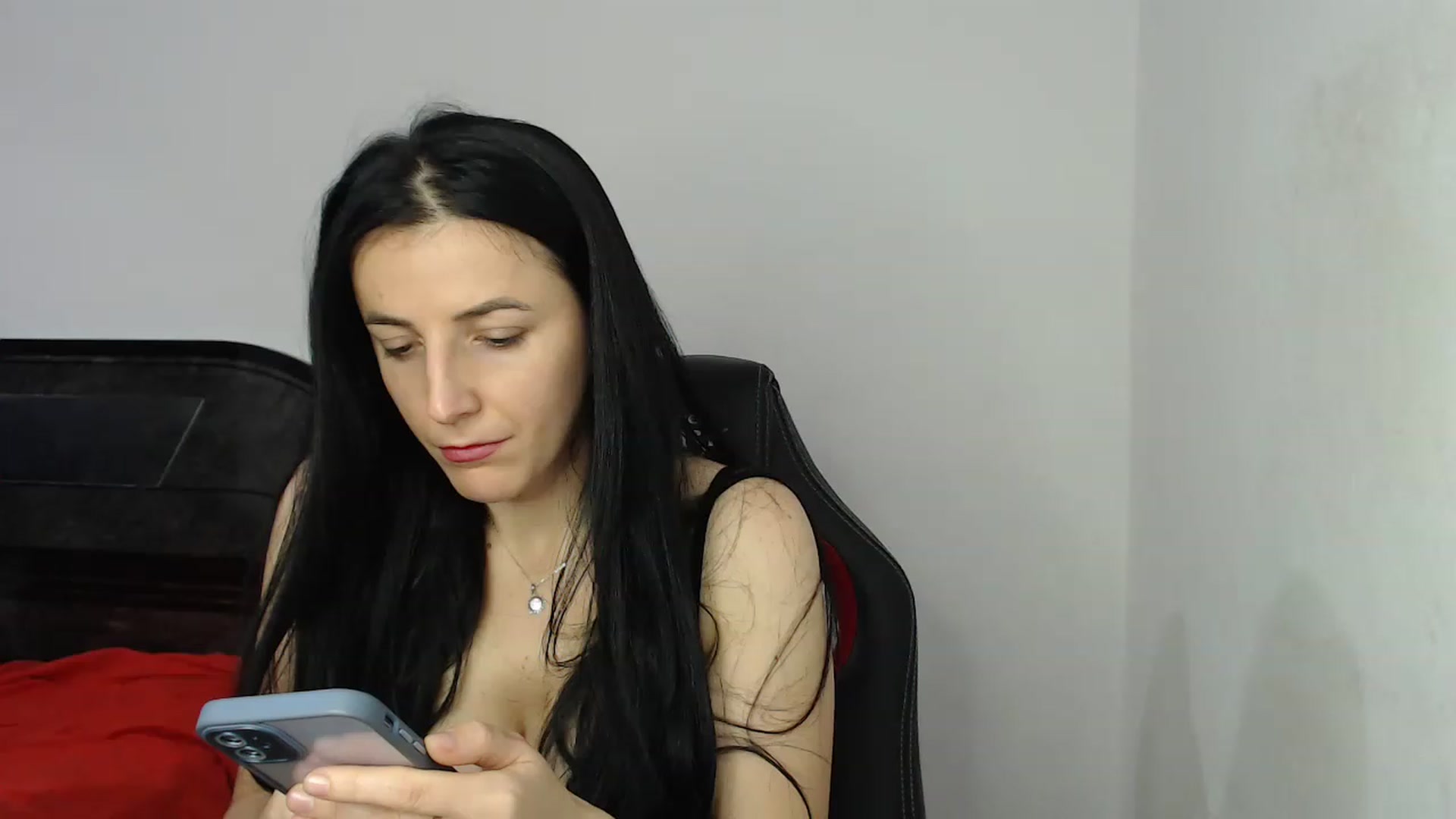 Gallery image thumbnail from lww_lww's myfreecams stream on, 12/03/2022, 13:26 image 14 of 20