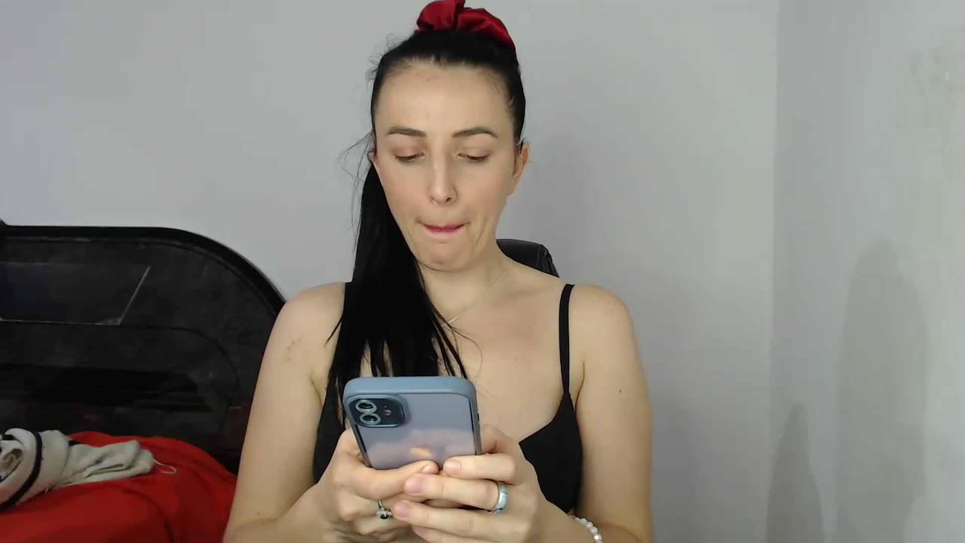 Gallery image thumbnail from lww_lww's myfreecams stream on, 12/05/2022, 14:08 image 11 of 20