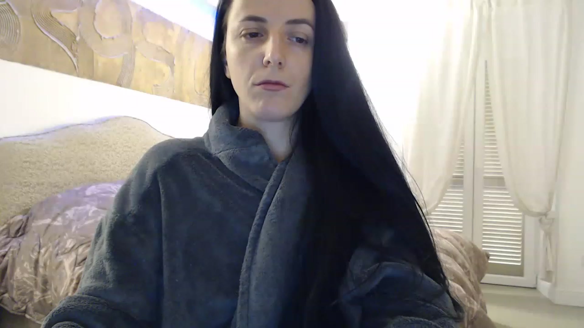 Gallery image thumbnail from lww_lww's myfreecams stream on, 12/18/2022, 13:02 image 2 of 20