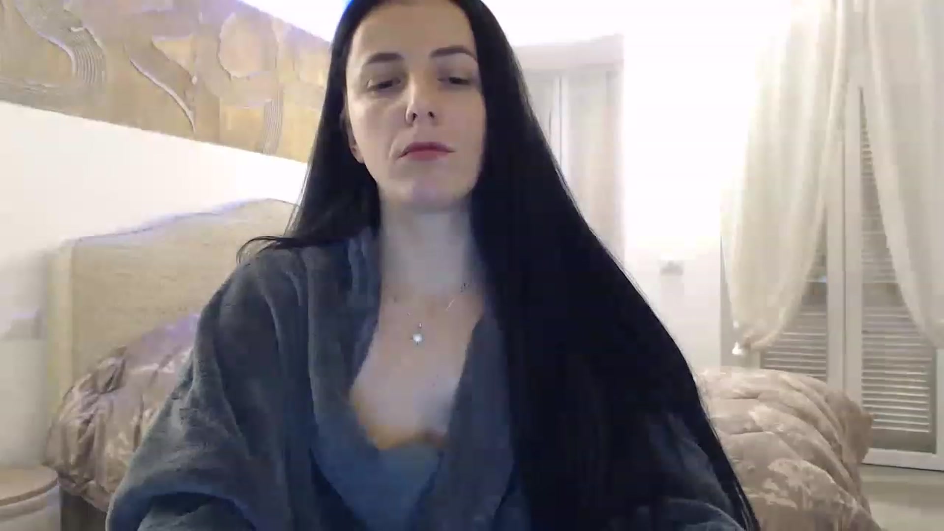 Gallery image thumbnail from lww_lww's myfreecams stream on, 12/18/2022, 15:02 image 10 of 20