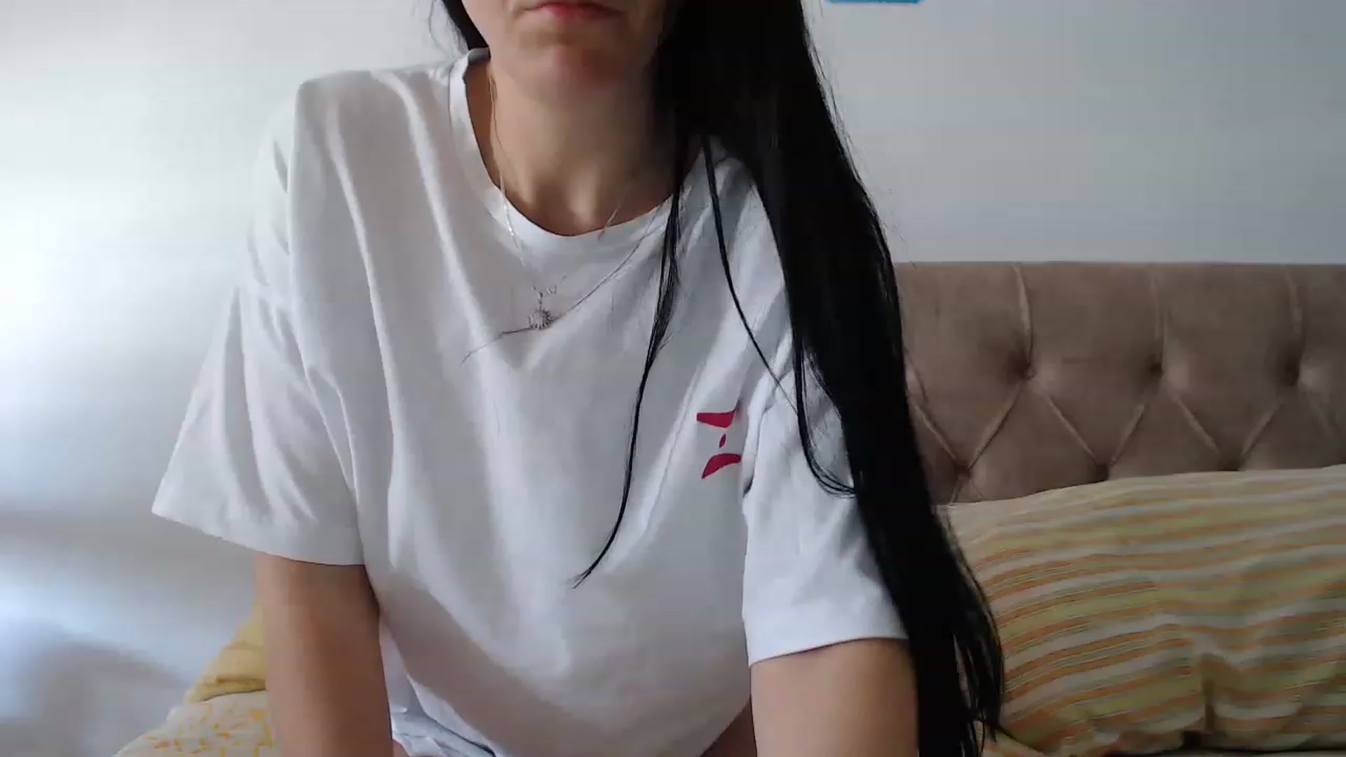 Gallery image thumbnail from lww_lww's myfreecams stream on, 04/02/2023, 12:25 image 18 of 20