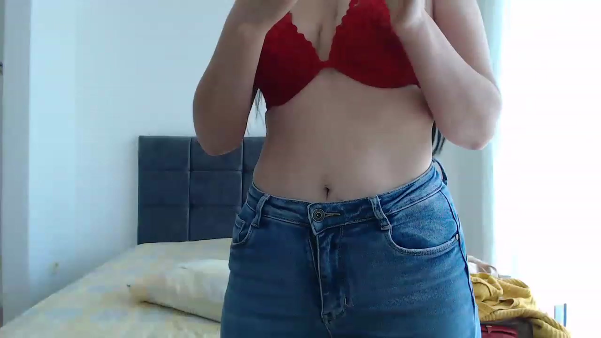 Gallery image thumbnail from lww_lww's myfreecams stream on, 04/17/2023, 10:35 image 10 of 20