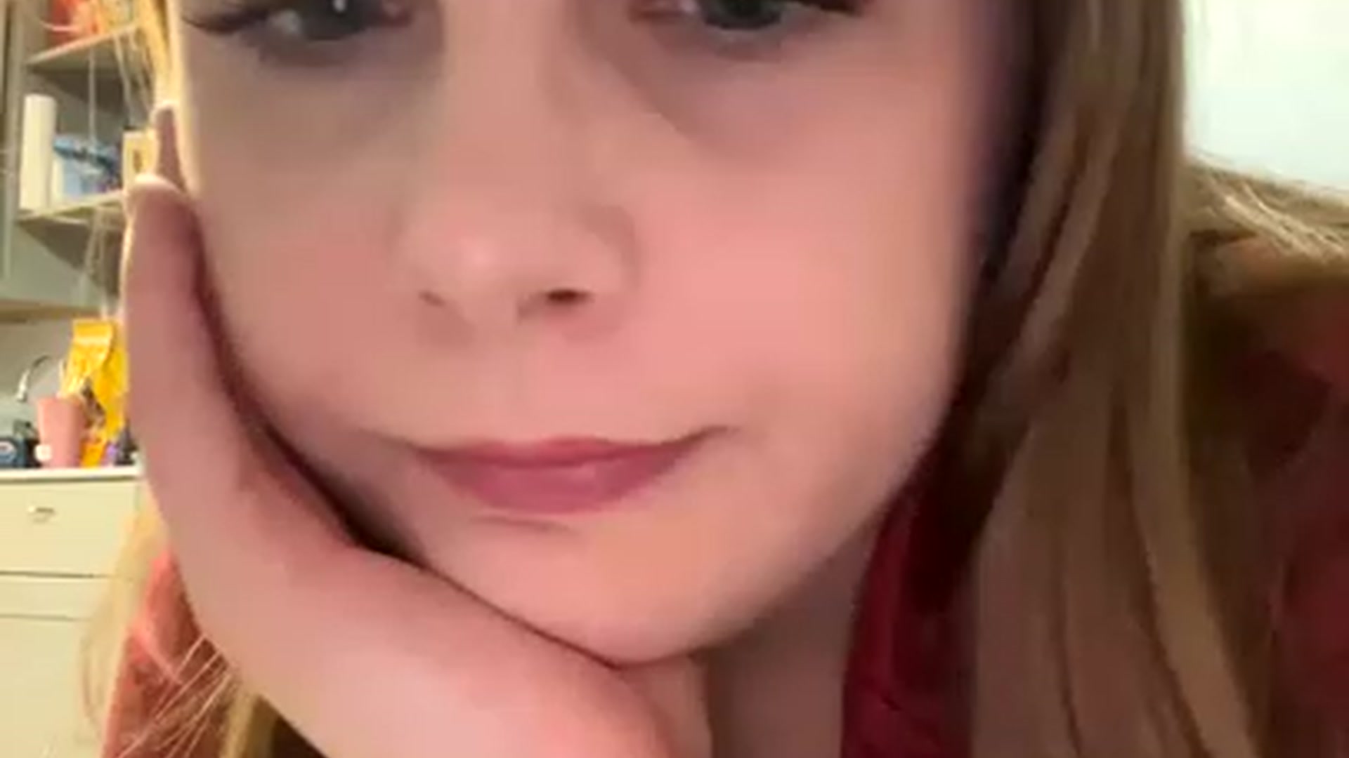 Gallery image thumbnail from lynnbaby2022's myfreecams stream on, 12/20/2022, 01:40 image 20 of 20