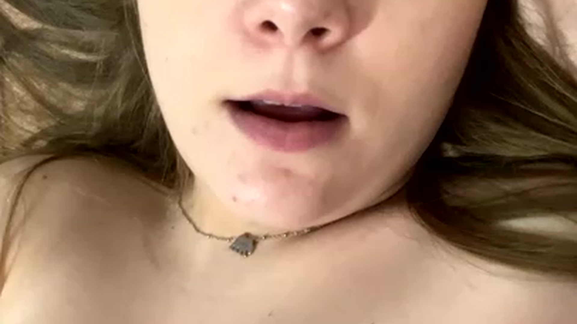 Gallery image thumbnail from lynnbaby2022's myfreecams stream on, 04/12/2023, 03:32 image 12 of 20