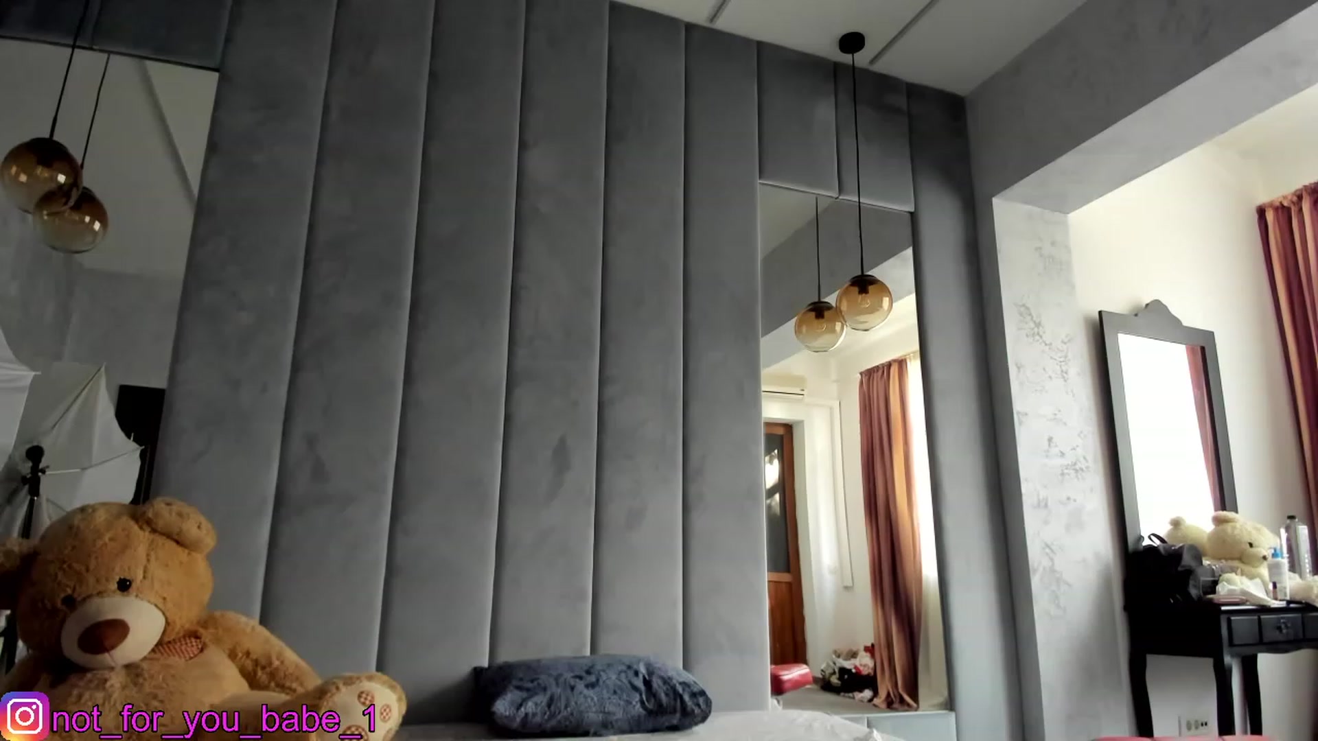 Gallery image thumbnail from m1ss_Ariana's myfreecams stream on, 11/30/2023, 11:55 image 18 of 20