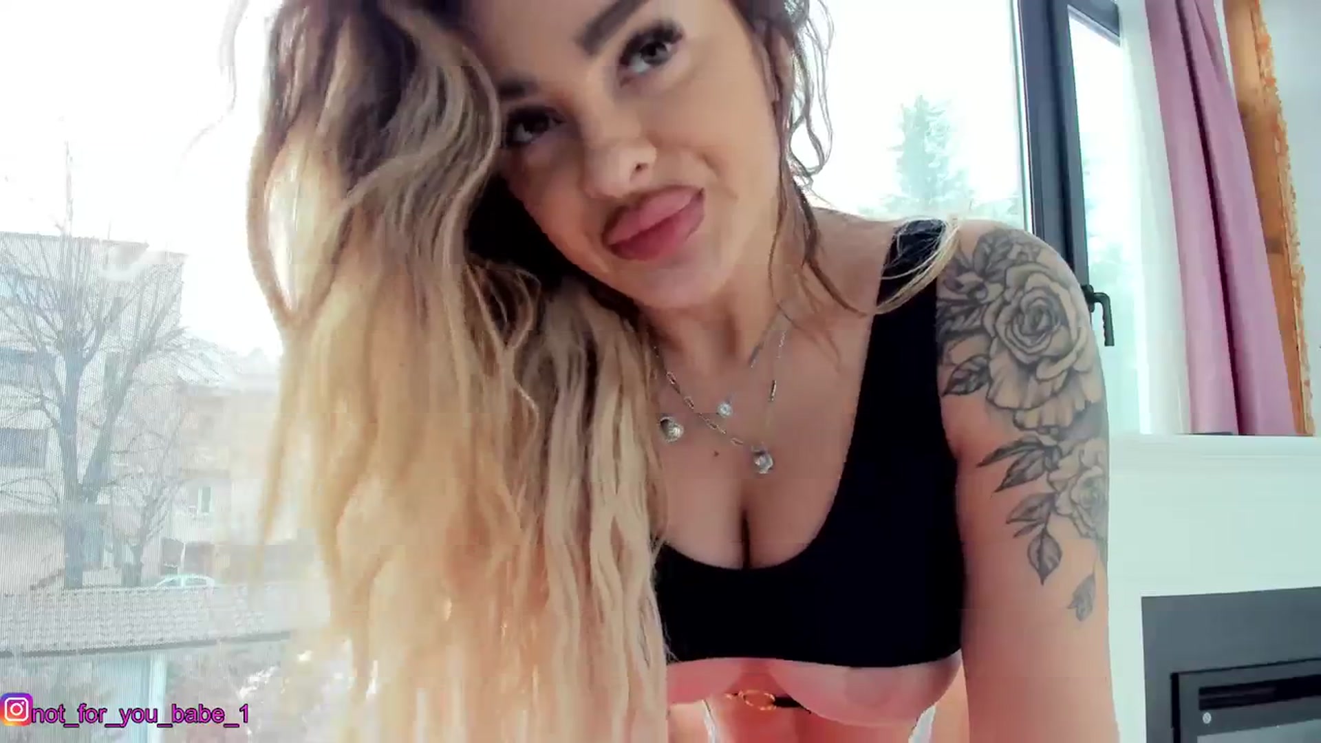 Gallery image thumbnail from m1ss_Ariana's myfreecams stream on, 01/18/2024, 13:00 image 6 of 20