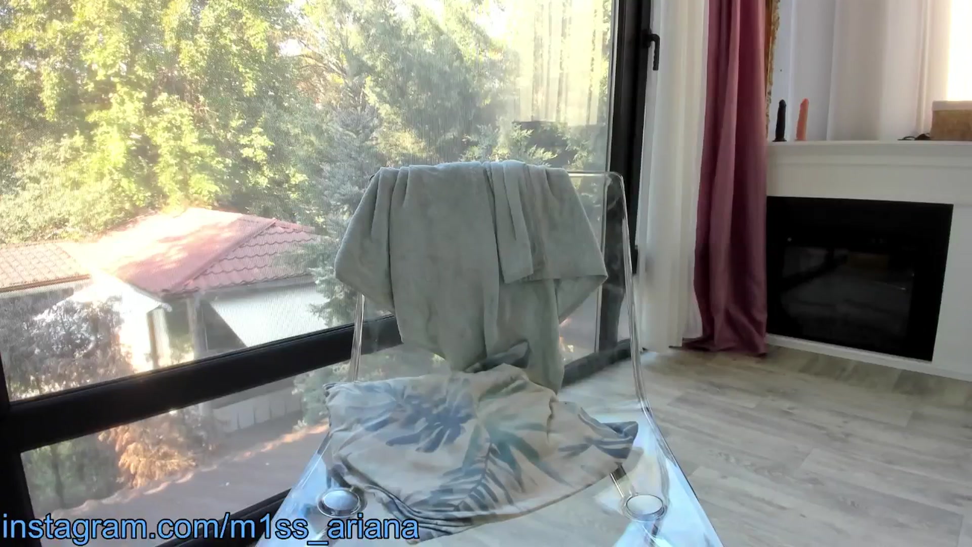 Gallery image thumbnail from m1ss_Ariana's myfreecams stream on, 10/21/2024, 08:56 image 18 of 20