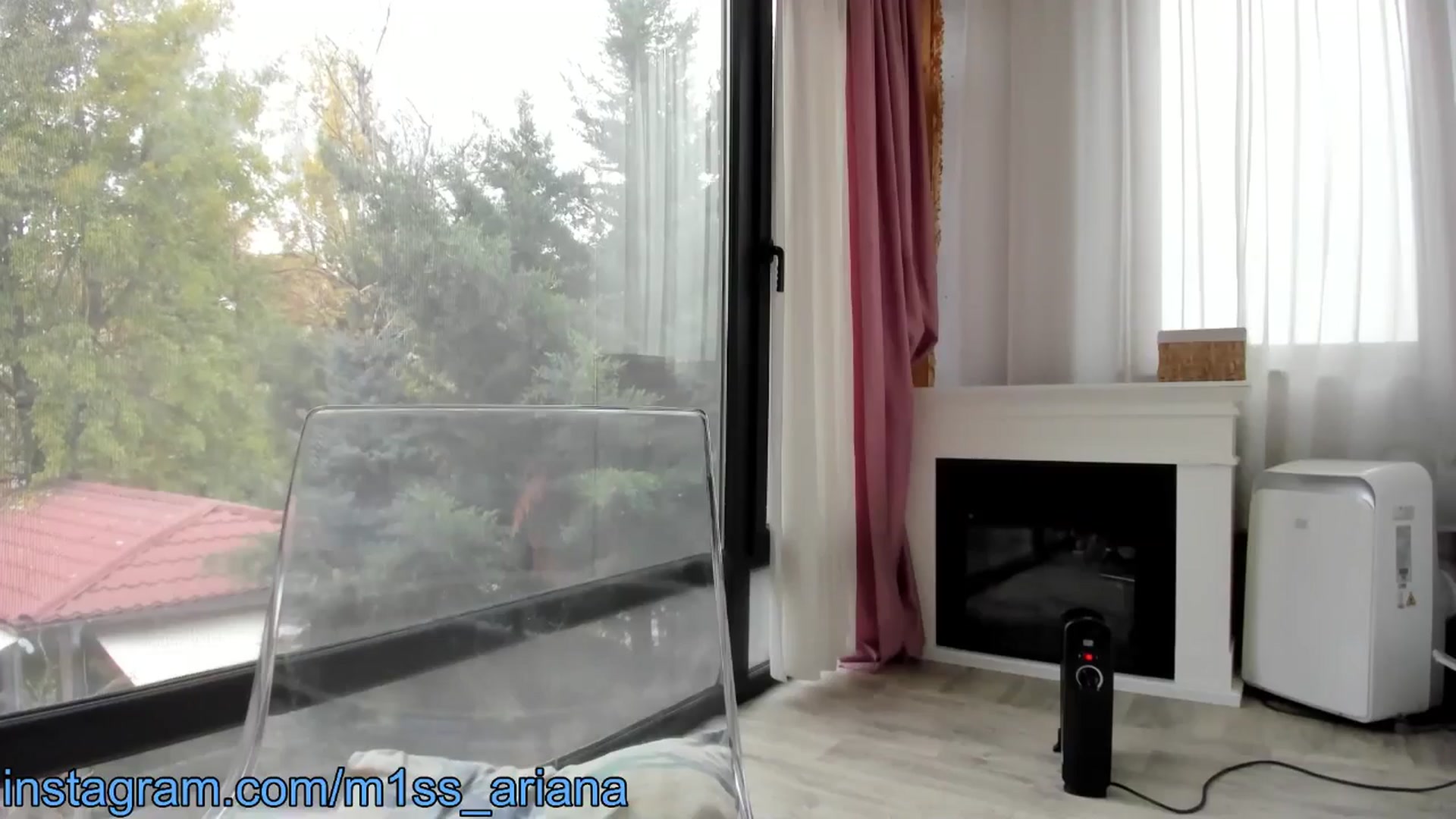 Gallery image thumbnail from m1ss_Ariana's myfreecams stream on, 11/22/2024, 12:28 image 11 of 20