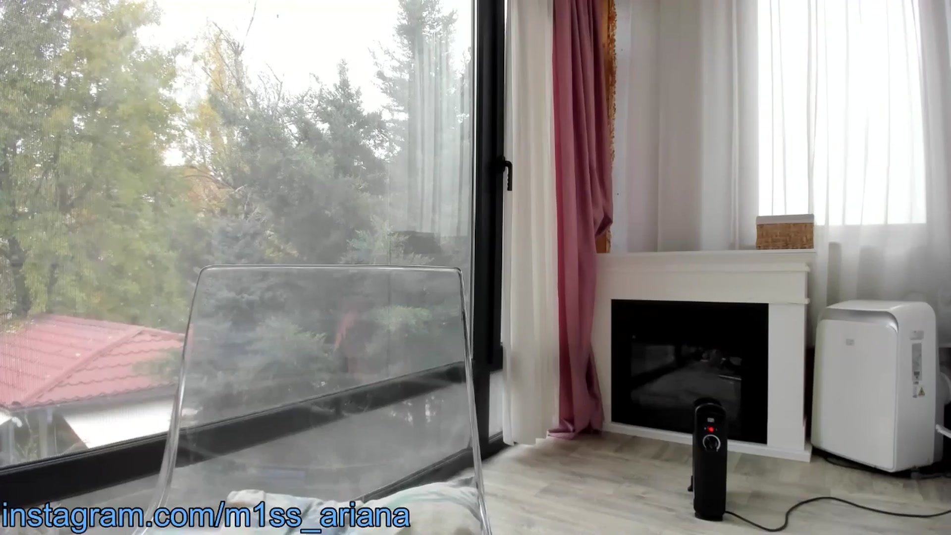 Gallery image thumbnail from m1ss_Ariana's myfreecams stream on, 11/22/2024, 12:28 image 17 of 20