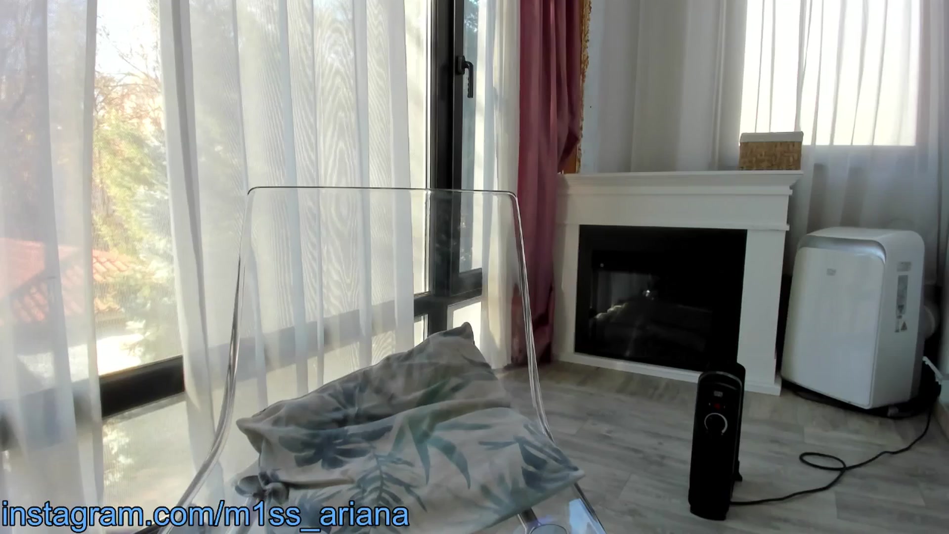 Gallery image thumbnail from m1ss_Ariana's myfreecams stream on, 12/19/2024, 11:45 image 2 of 20
