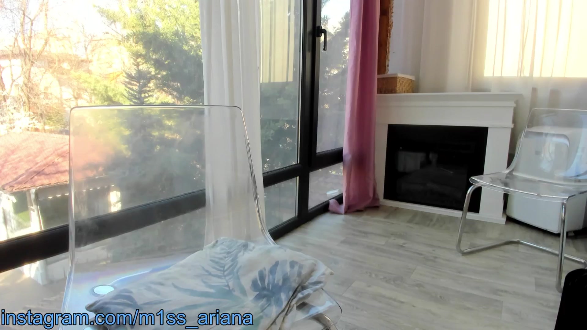 Gallery image thumbnail from m1ss_Ariana's myfreecams stream on, 03/20/2025, 08:11 image 17 of 20