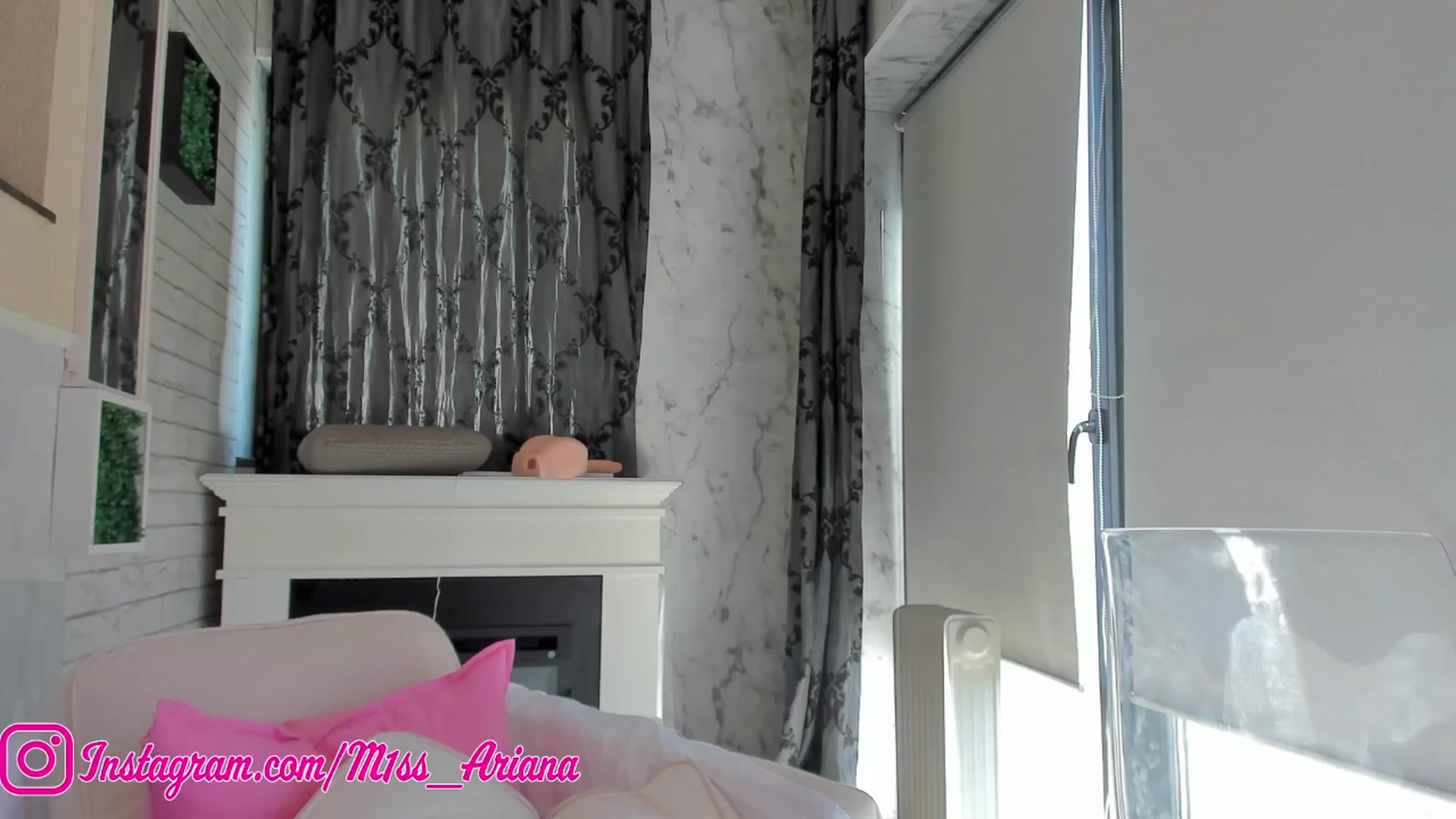 Gallery image thumbnail from m1ss_Ariana's myfreecams stream on, 03/09/2026, 12:01 image 8 of 20