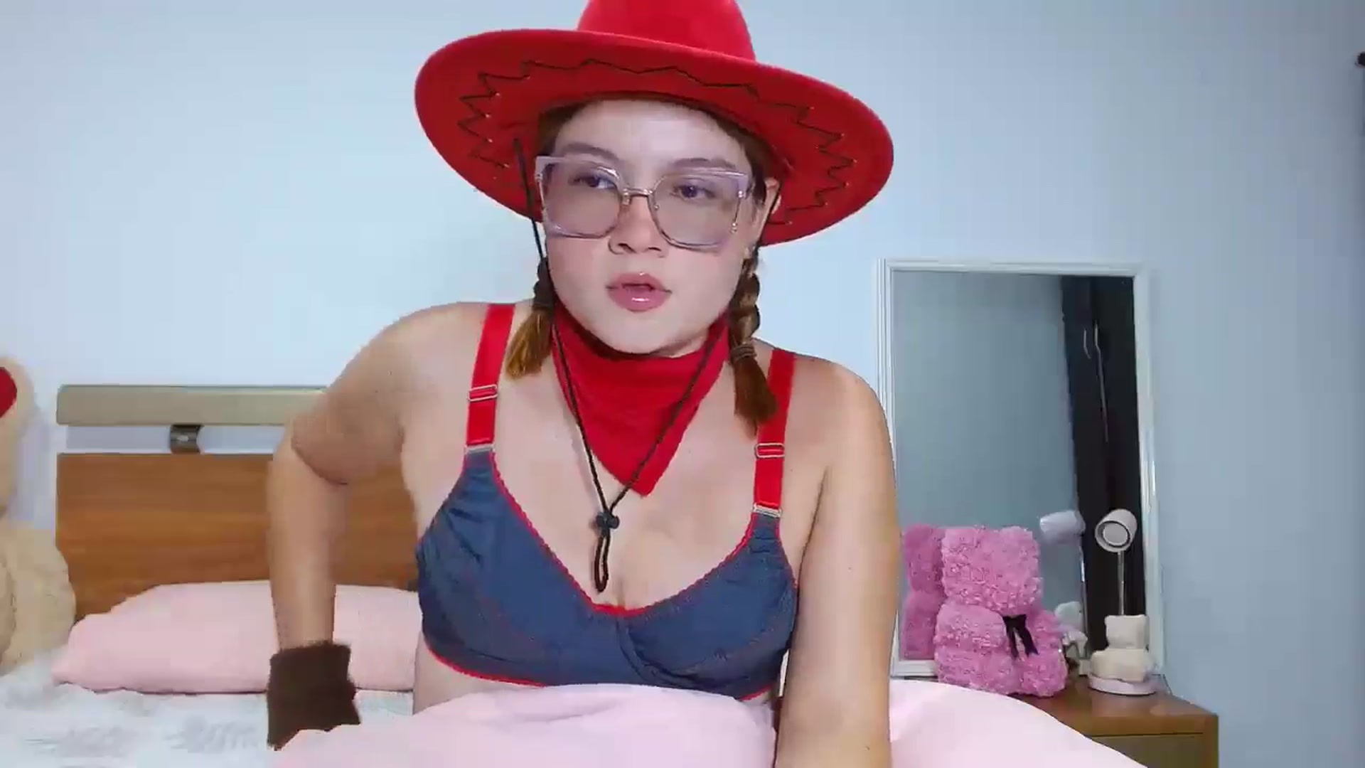 Gallery image thumbnail from maddy18_'s myfreecams stream on, 03/14/2025, 11:14 image 3 of 20