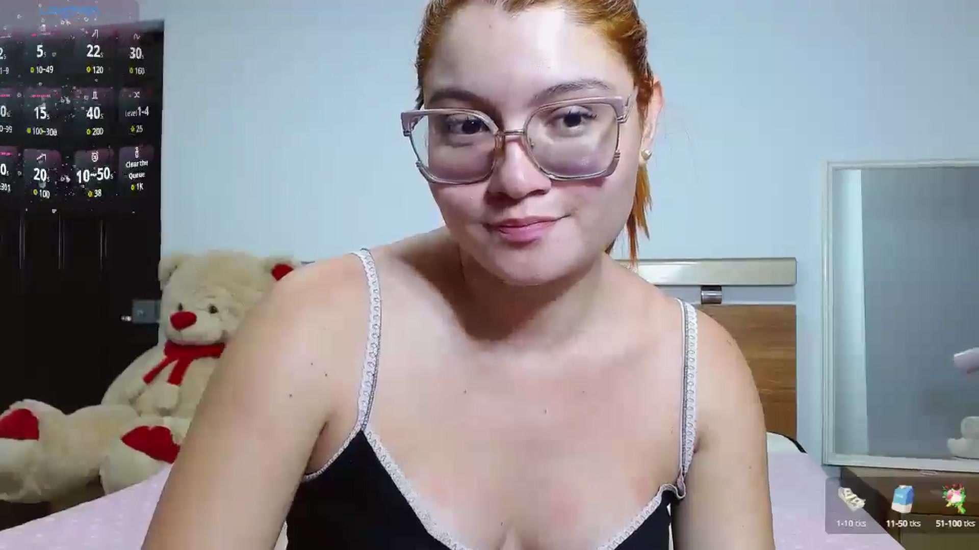 Gallery image thumbnail from maddy18_'s myfreecams stream on, 04/05/2025, 11:57 image 19 of 20