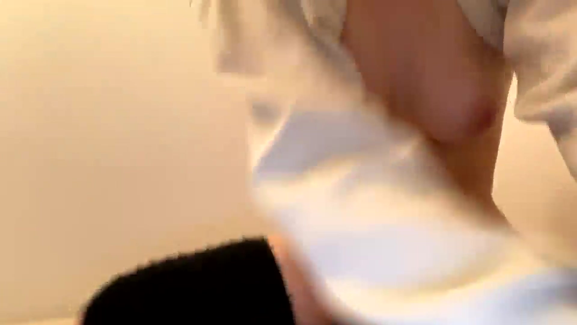 Gallery image thumbnail from maiasmaria's myfreecams stream on, 04/20/2025, 15:41 image 11 of 20