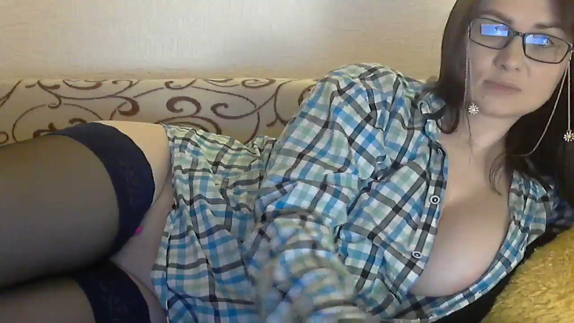 Gallery image thumbnail from makeMehappy_'s myfreecams stream on, 02/25/2024, 18:03 image 5 of 20