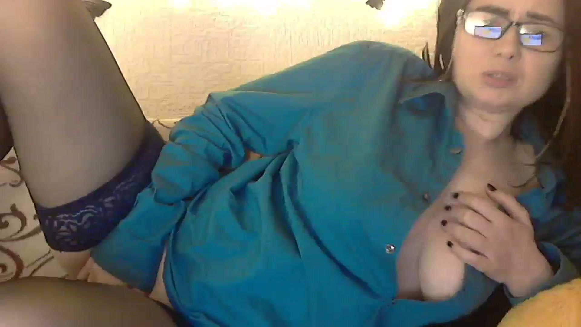 Gallery image thumbnail from makeMehappy_'s myfreecams stream on, 02/26/2024, 18:57 image 15 of 20