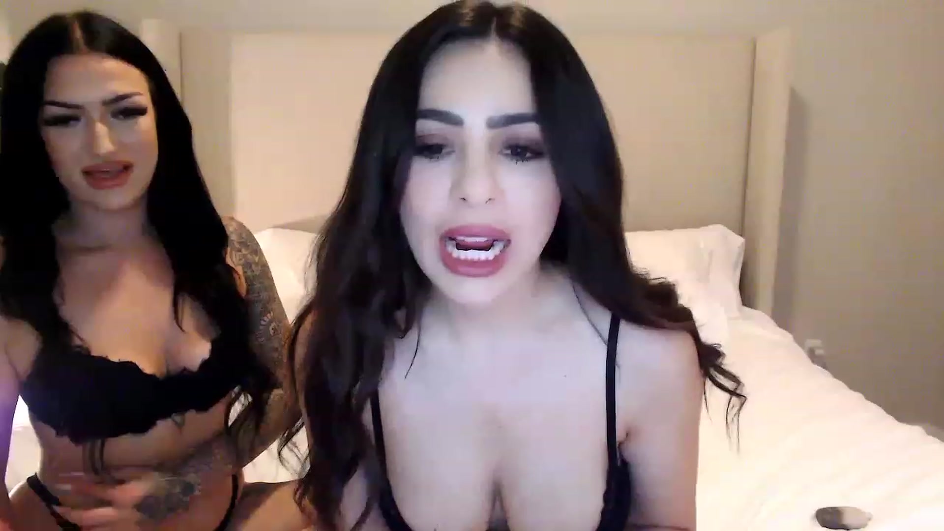 Gallery image thumbnail from makeyouroface's myfreecams stream on, 05/11/2023, 03:47 image 19 of 20