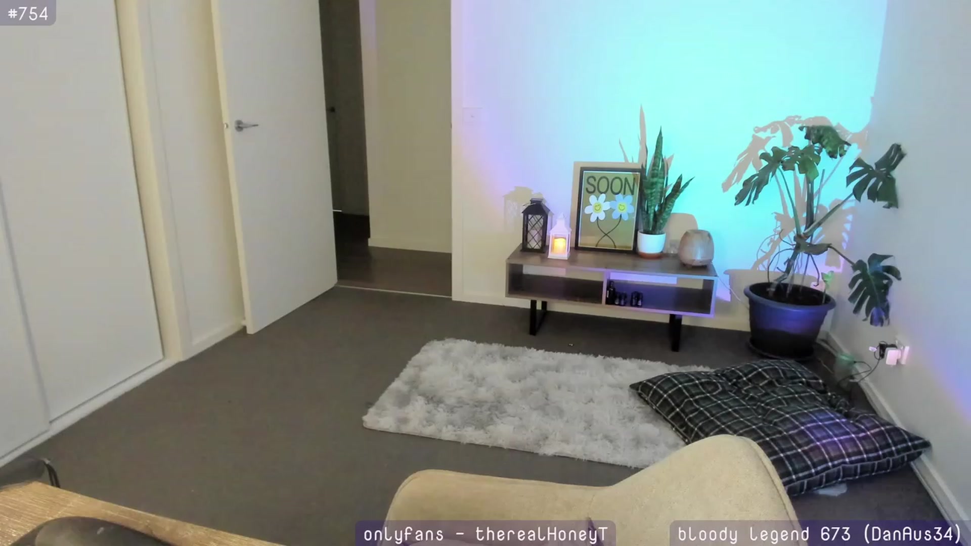 Gallery image thumbnail from malaka_'s myfreecams stream on, 02/22/2024, 09:12 image 1 of 20