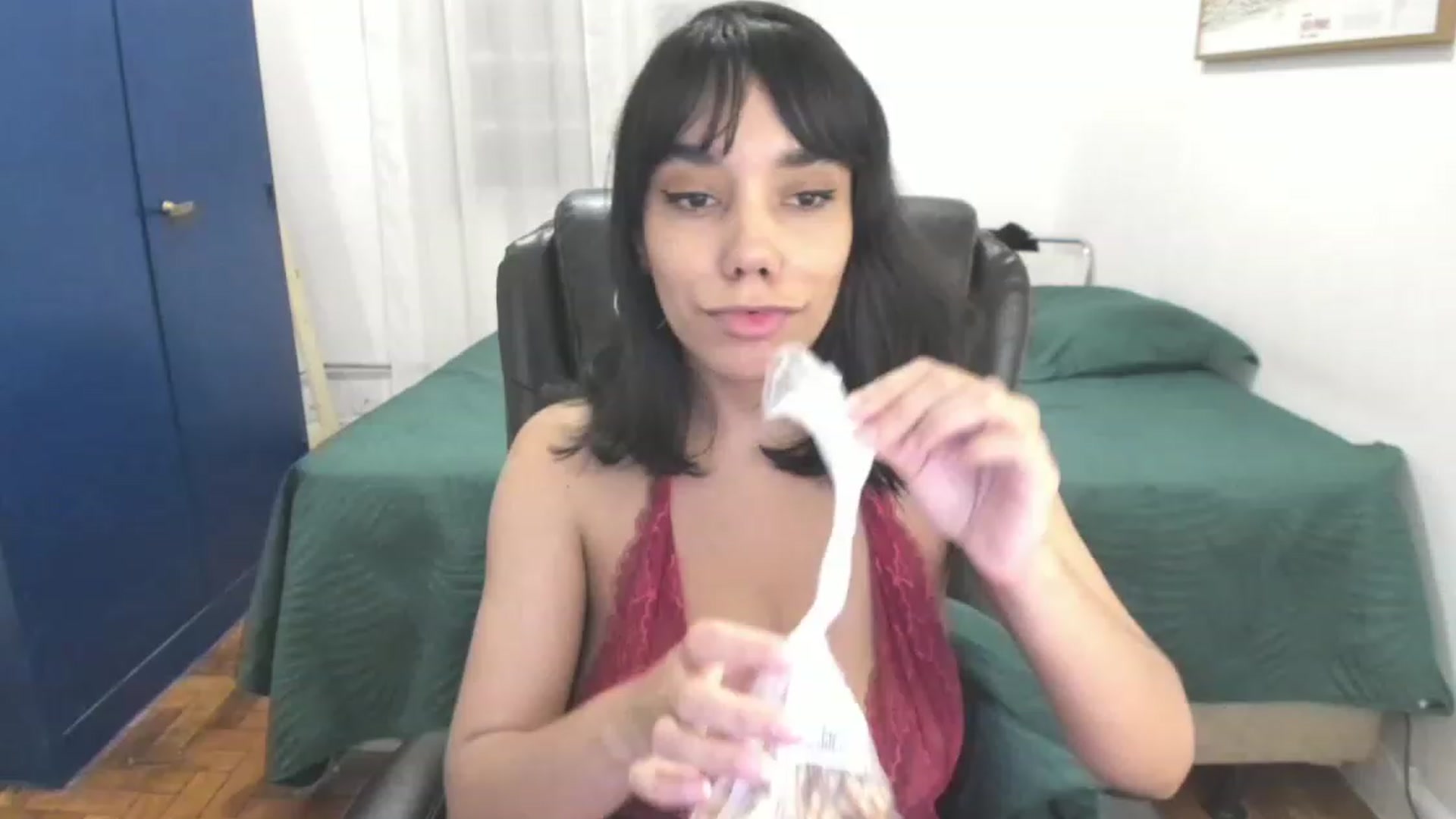 Gallery image thumbnail from manu_ela's myfreecams stream on, 11/15/2022, 03:46 image 13 of 20