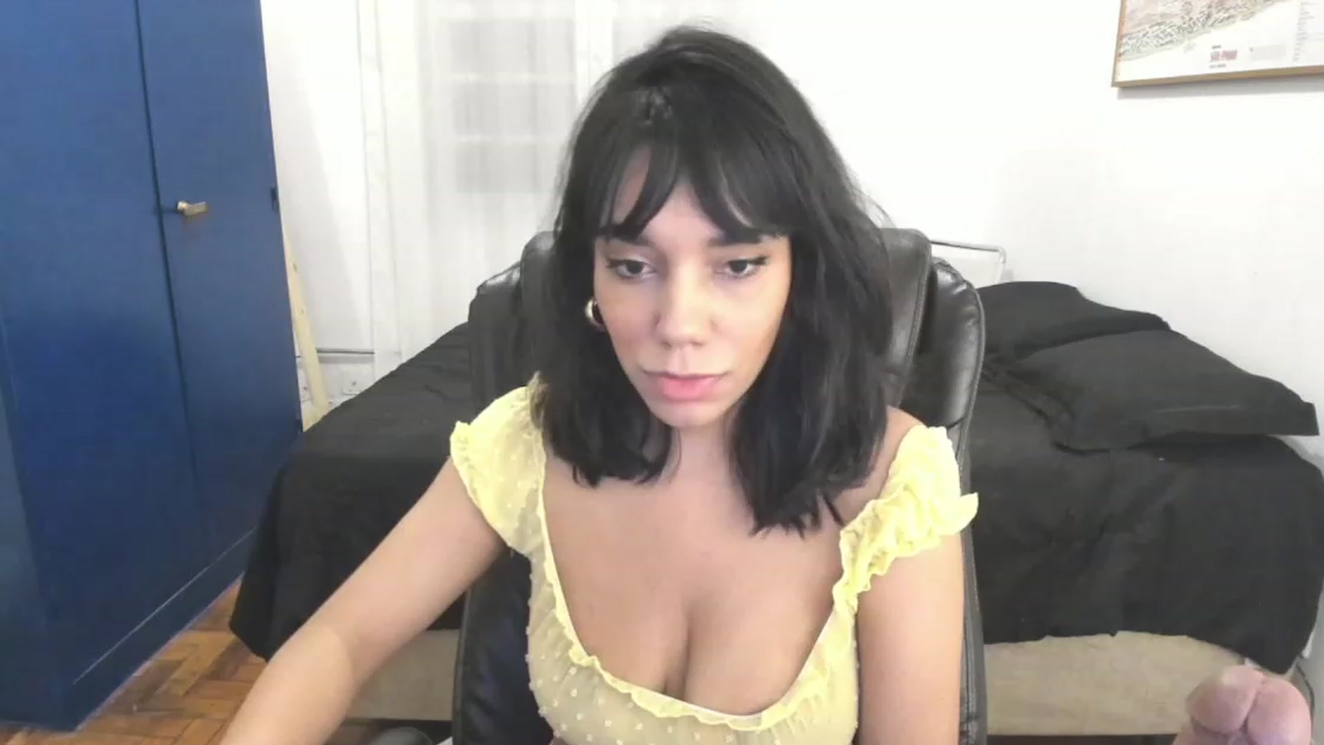 Gallery image thumbnail from manu_ela's myfreecams stream on, 11/20/2022, 05:50 image 11 of 20