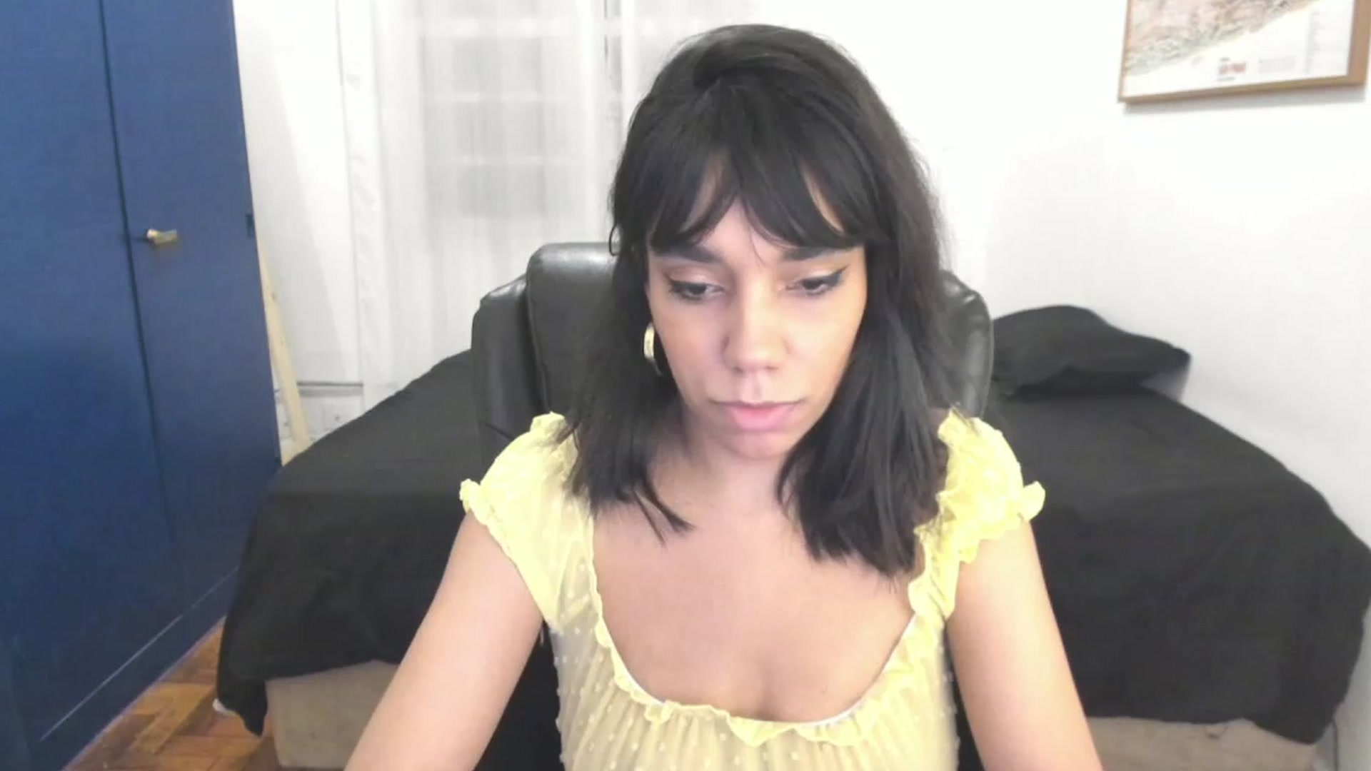 Gallery image thumbnail from manu_ela's myfreecams stream on, 11/29/2022, 07:05 image 6 of 20