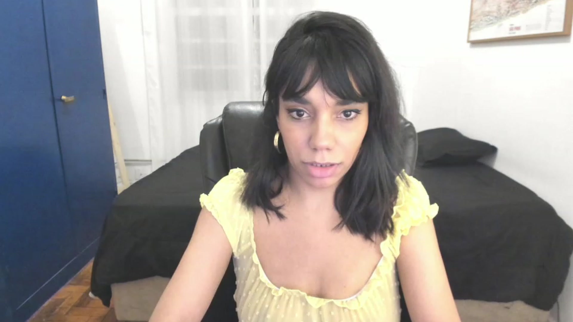 Gallery image thumbnail from manu_ela's myfreecams stream on, 11/29/2022, 07:05 image 9 of 20