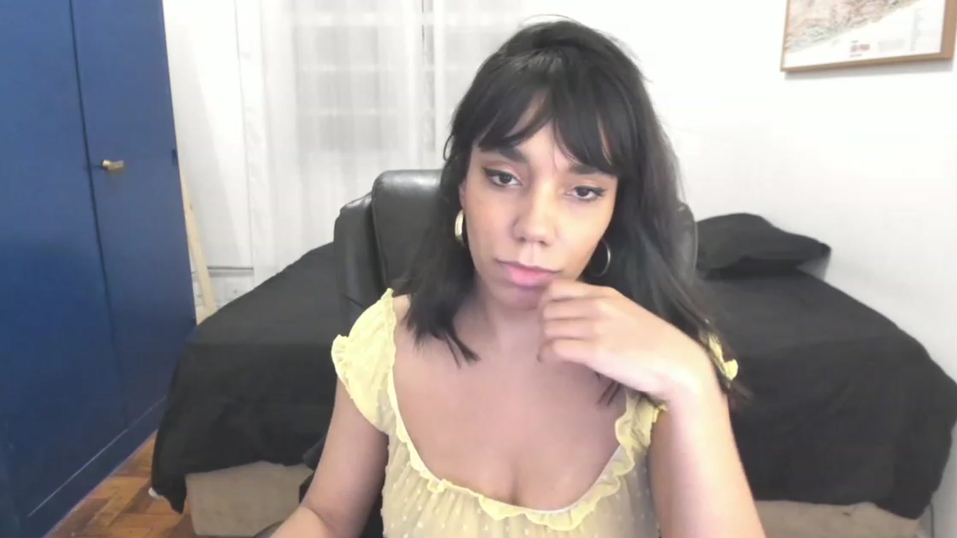 Gallery image thumbnail from manu_ela's myfreecams stream on, 11/29/2022, 07:05 image 7 of 20