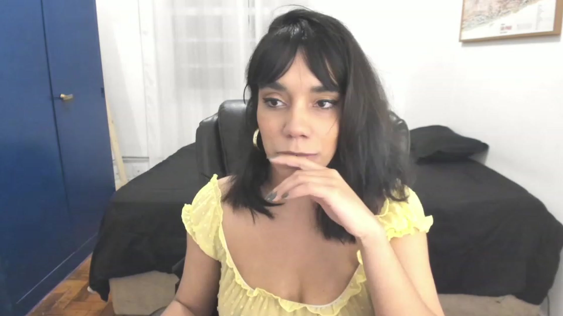 Gallery image thumbnail from manu_ela's myfreecams stream on, 11/29/2022, 07:05 image 11 of 20