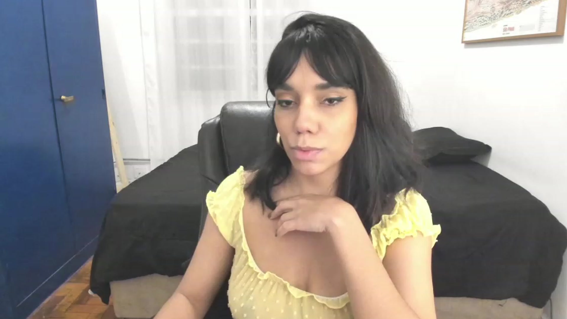 Gallery image thumbnail from manu_ela's myfreecams stream on, 11/29/2022, 07:05 image 13 of 20