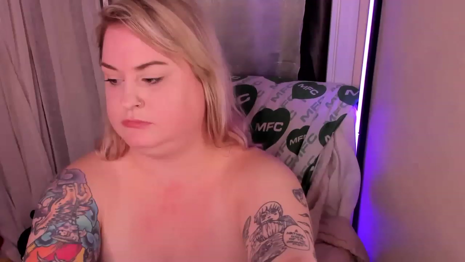Gallery image thumbnail from mari_jae's myfreecams stream on, 01/16/2023, 10:39 image 1 of 20