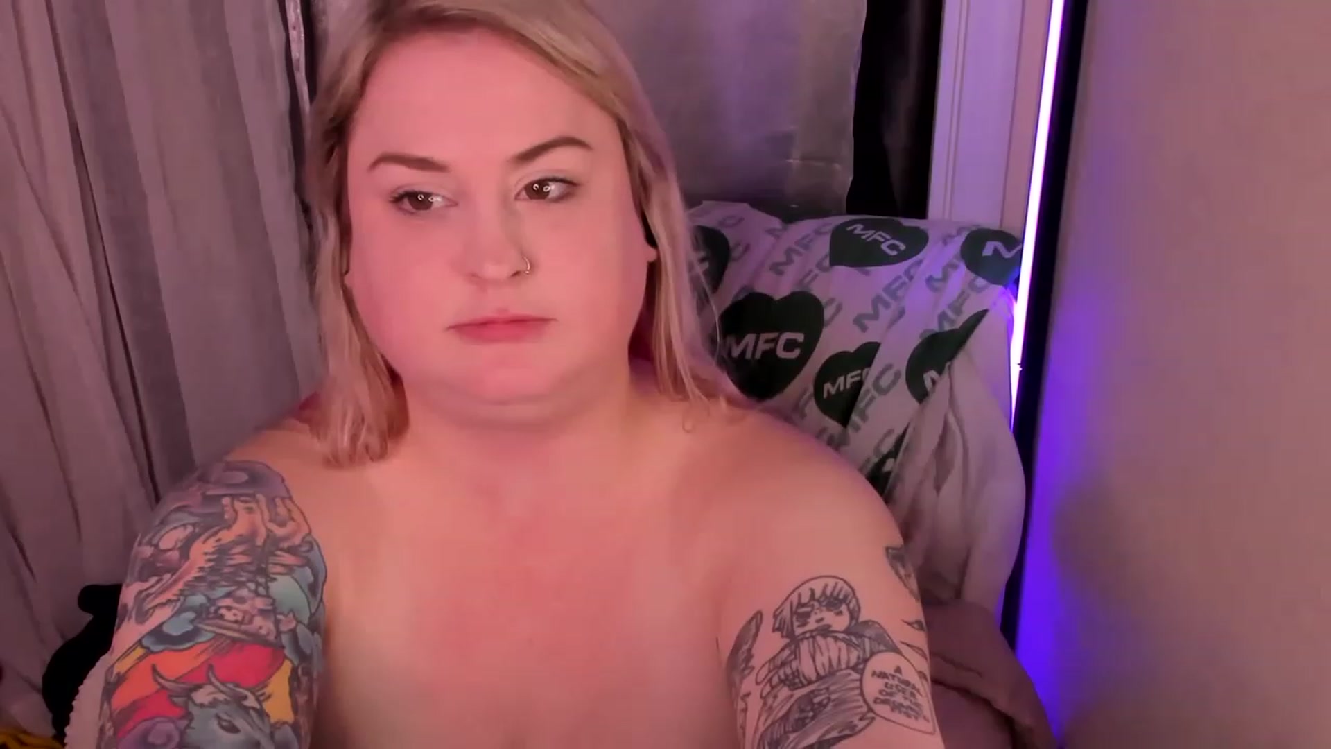 Gallery image thumbnail from mari_jae's myfreecams stream on, 01/16/2023, 10:39 image 16 of 20