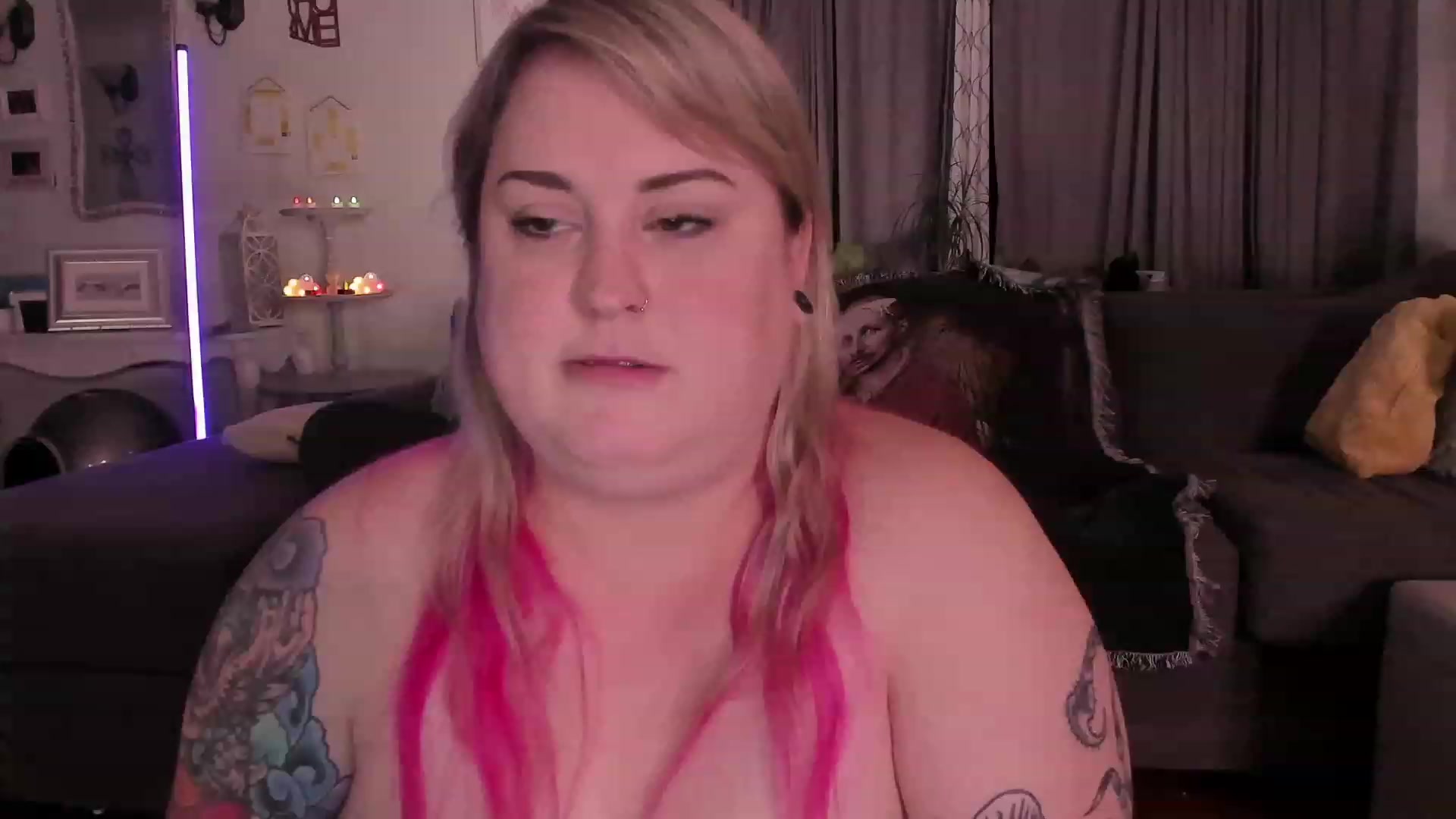 Gallery image thumbnail from mari_jae's myfreecams stream on, 04/30/2023, 09:59 image 3 of 20