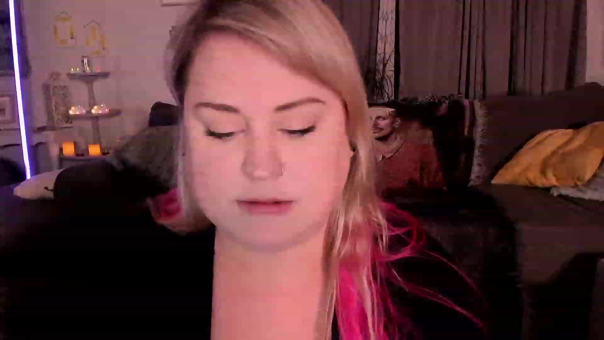 Gallery image thumbnail from mari_jae's myfreecams stream on, 05/09/2023, 08:27 image 4 of 20