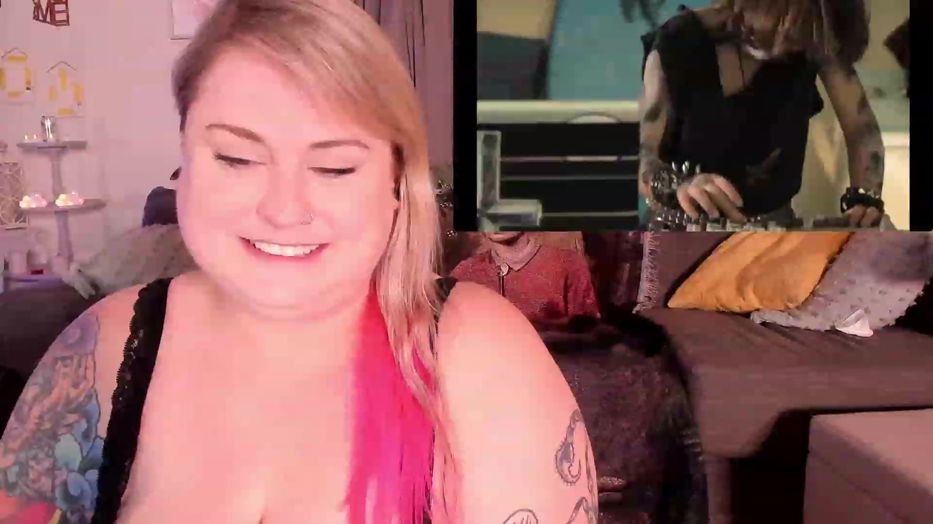 Gallery image thumbnail from mari_jae's myfreecams stream on, 05/09/2023, 08:27 image 20 of 20