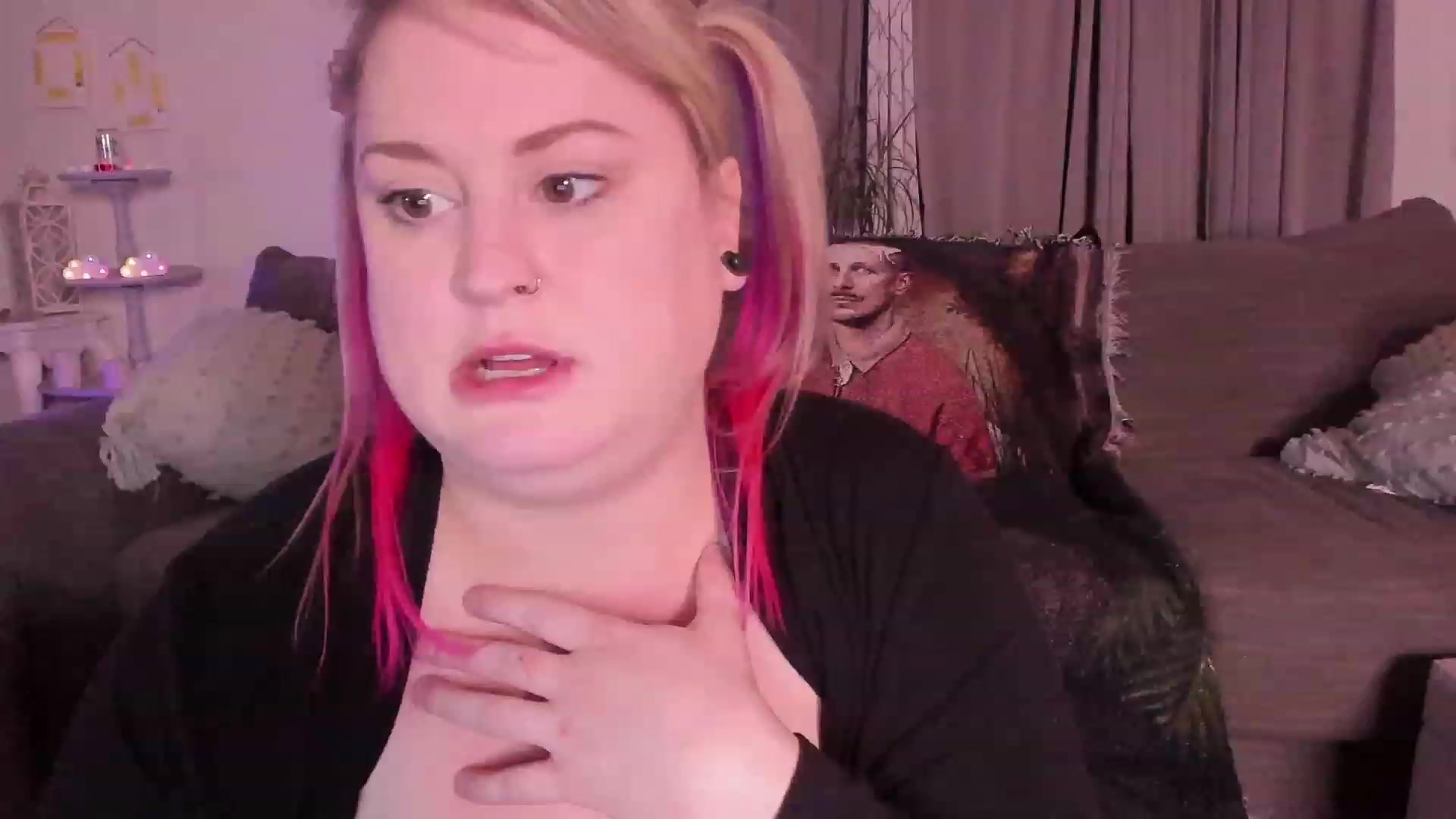 Gallery image thumbnail from mari_jae's myfreecams stream on, 05/13/2023, 10:25 image 6 of 20