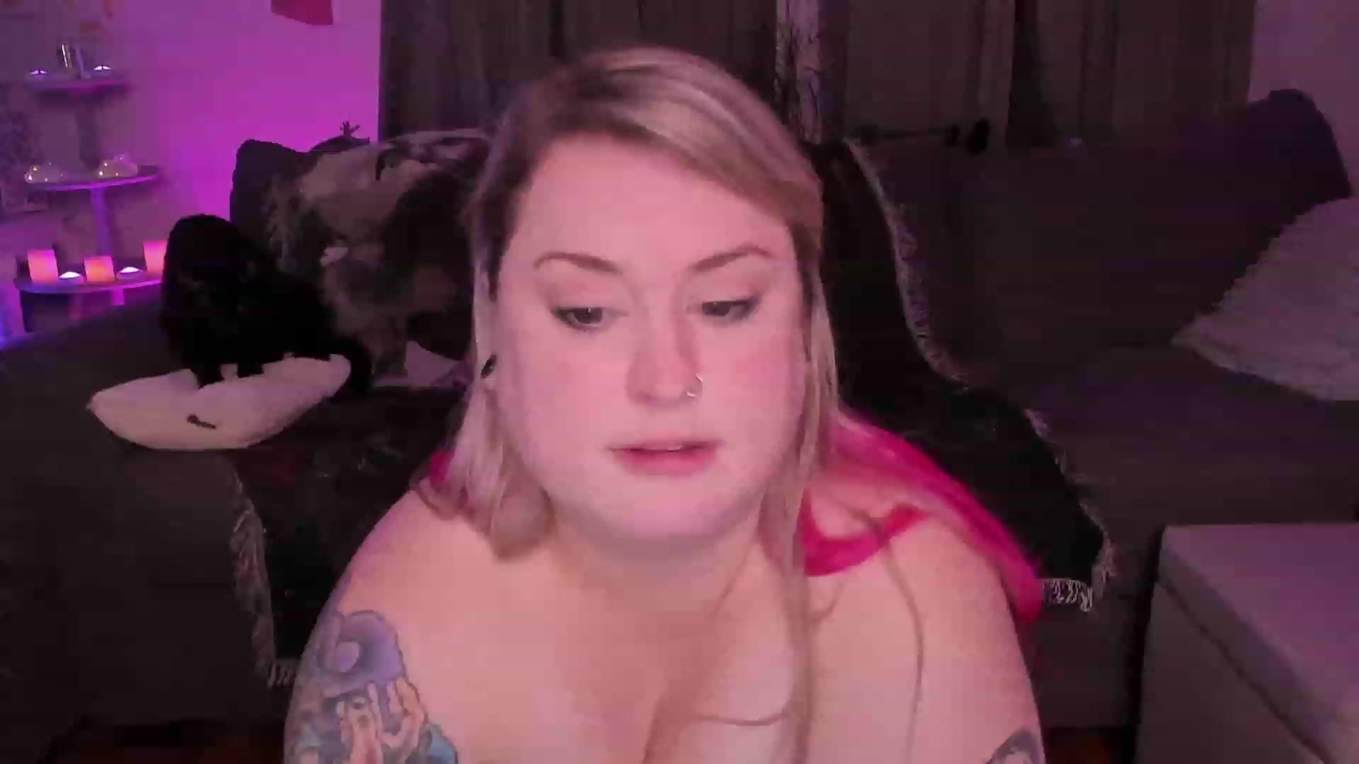 Gallery image thumbnail from mari_jae's myfreecams stream on, 05/29/2023, 08:04 image 1 of 20