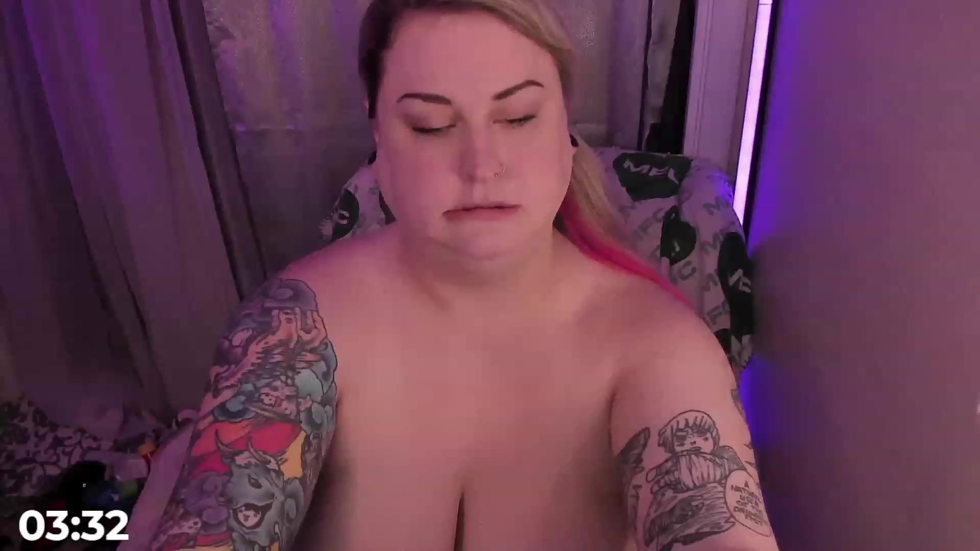 Gallery image thumbnail from mari_jae's myfreecams stream on, 06/06/2023, 08:09 image 7 of 20