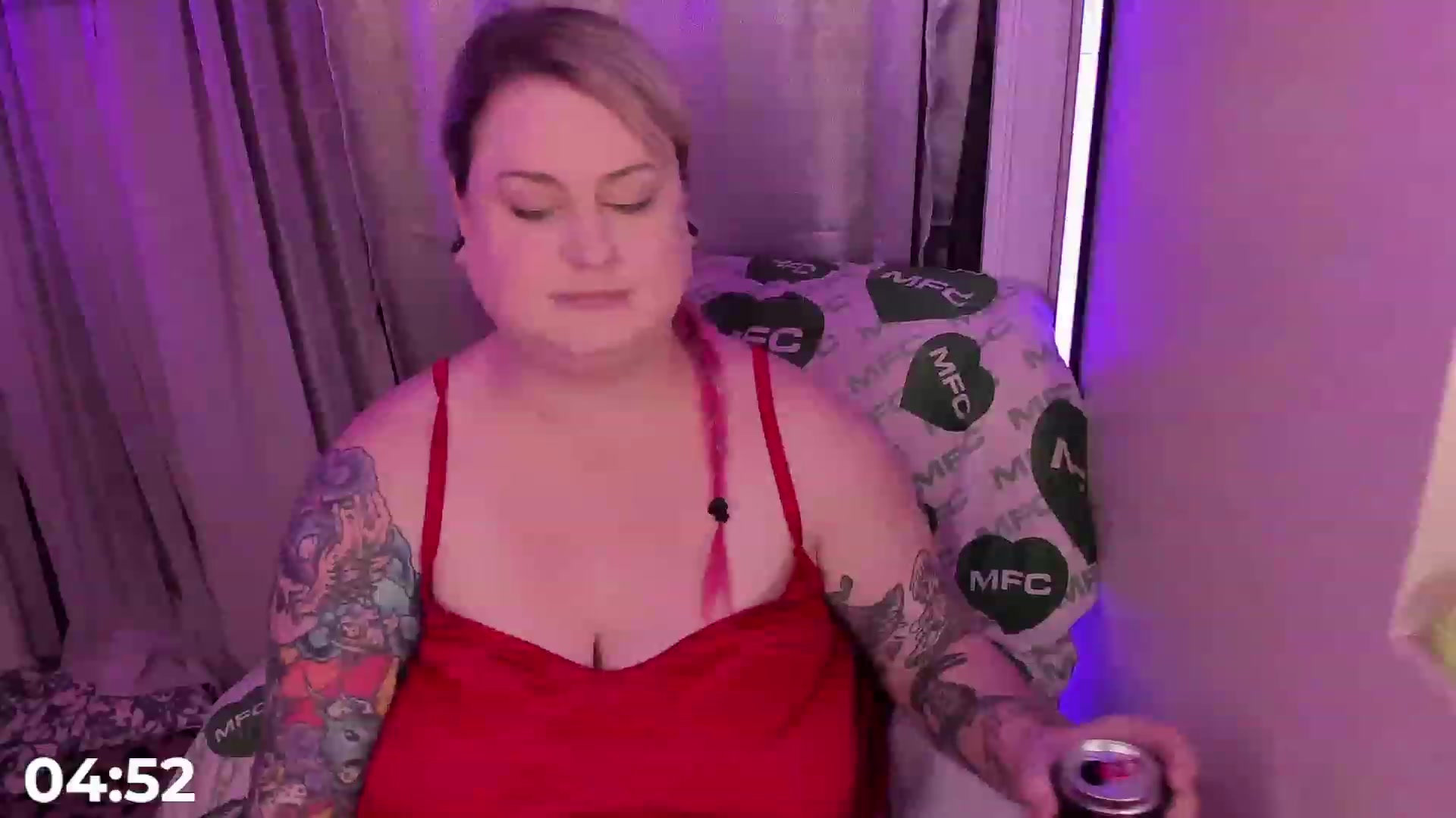 Gallery image thumbnail from mari_jae's myfreecams stream on, 06/09/2023, 09:12 image 2 of 20