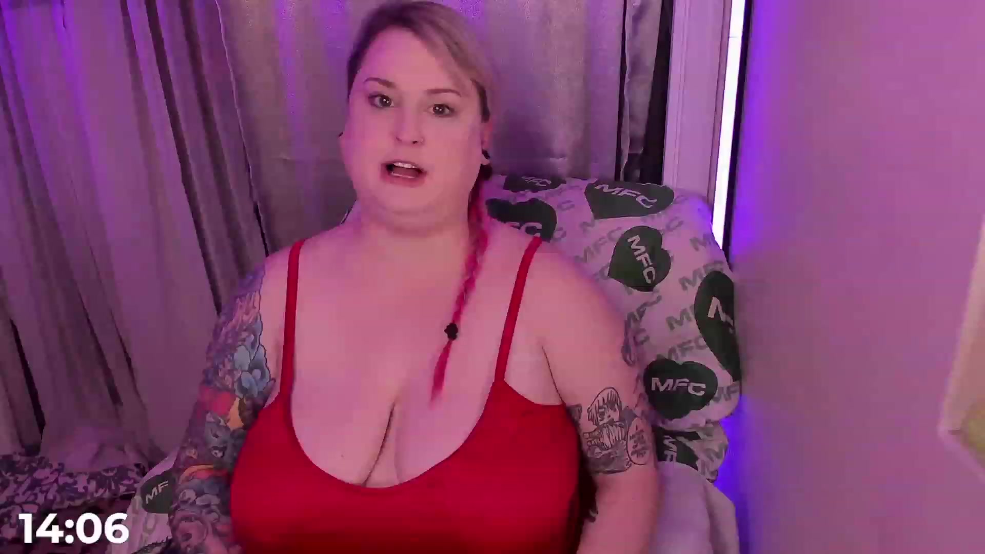 Gallery image thumbnail from mari_jae's myfreecams stream on, 06/09/2023, 09:12 image 5 of 20