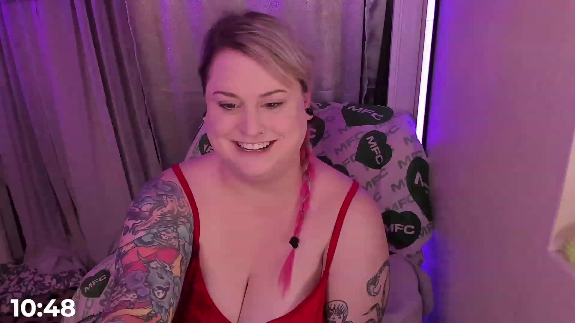 Gallery image thumbnail from mari_jae's myfreecams stream on, 06/09/2023, 09:12 image 1 of 20