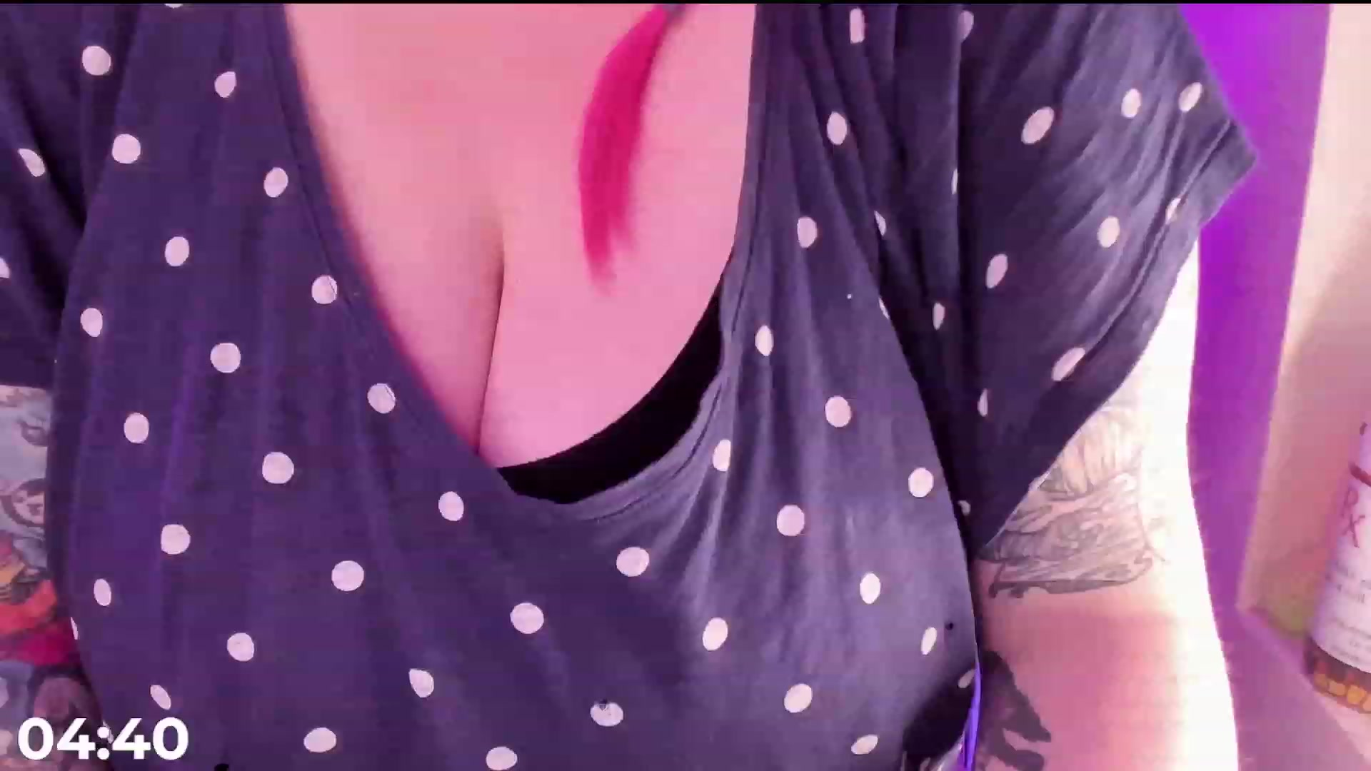 Gallery image thumbnail from mari_jae's myfreecams stream on, 06/11/2023, 08:25 image 3 of 20
