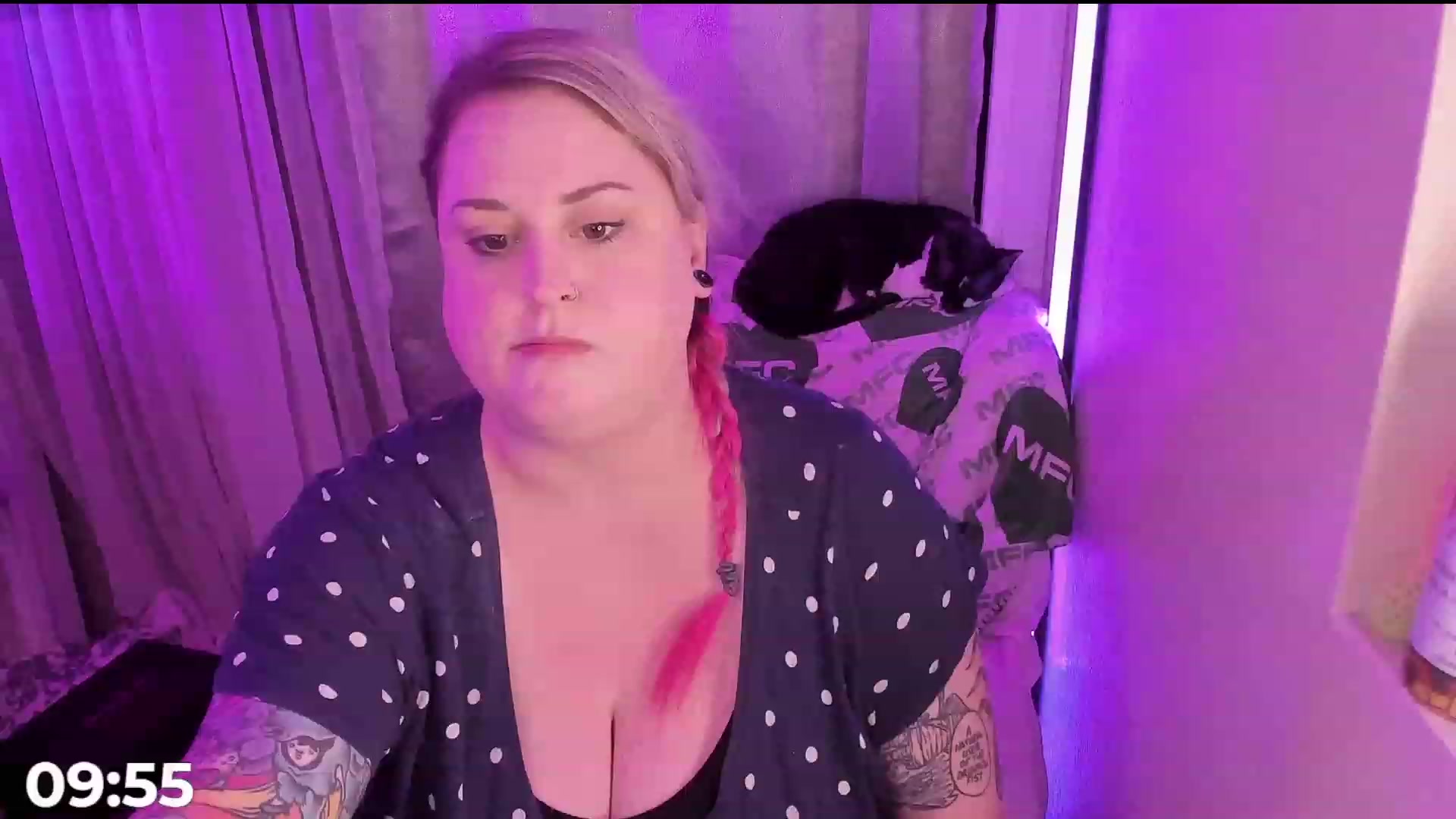 Gallery image thumbnail from mari_jae's myfreecams stream on, 06/11/2023, 08:25 image 2 of 20